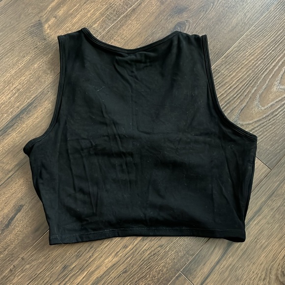 Klassy Network twist front crop top - Picture 2 of 2